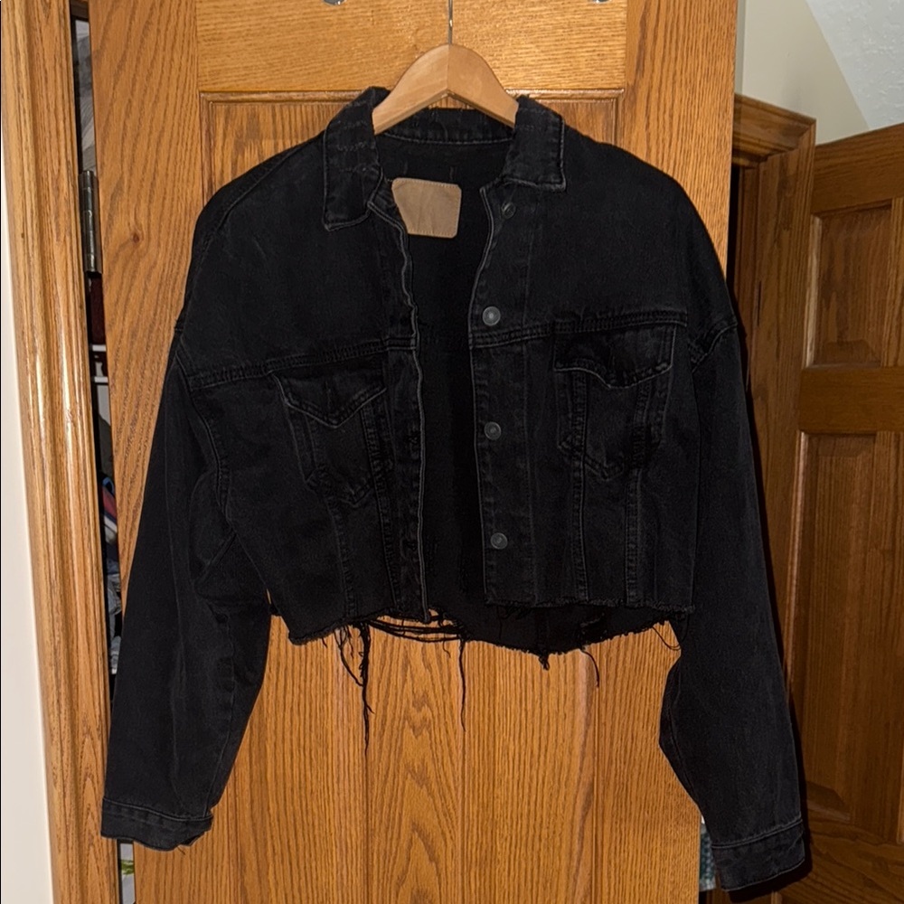 Black Cropped Denim Jacket